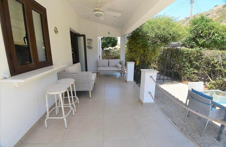 Bay Cottage Beautiful Cosy Luxury Cottage - Beach Area Pissouri Exterior photo
